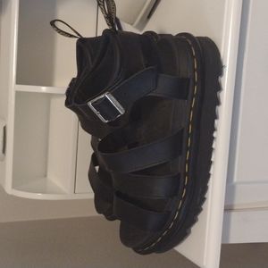 Women's size 7 black Doc Marten's platform sandals